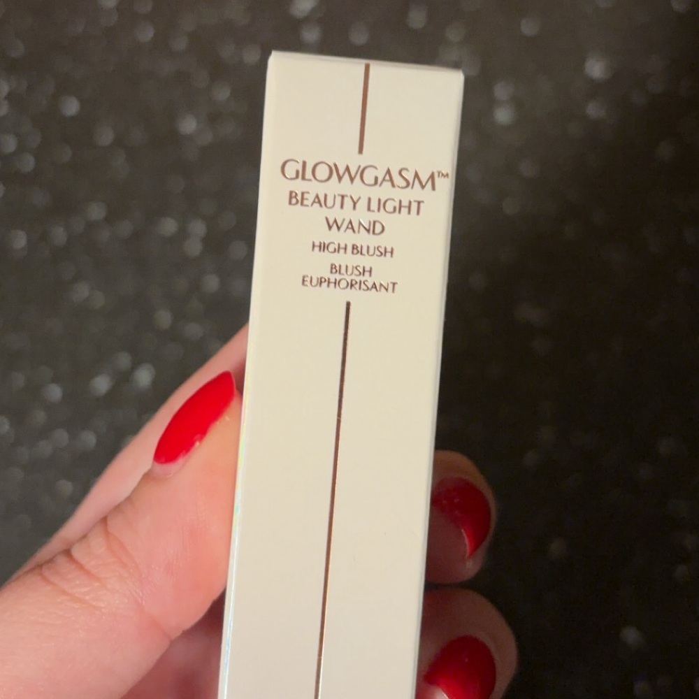New Charlotte Tilbury Glowgasm Beauty Light Wand - Picture 9 of 13